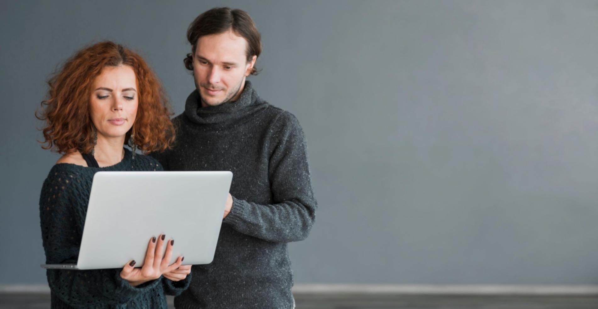 Detaillierte Finanzanalyse und Datenvisualisierung für fundierte Unternehmensvergleiche